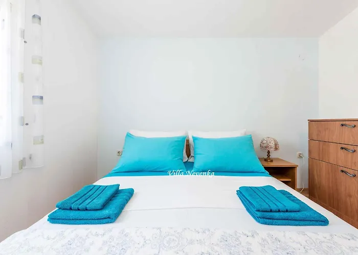 - Sibenik Riviera 7186 Rogoznica (Sibenik-Knin)